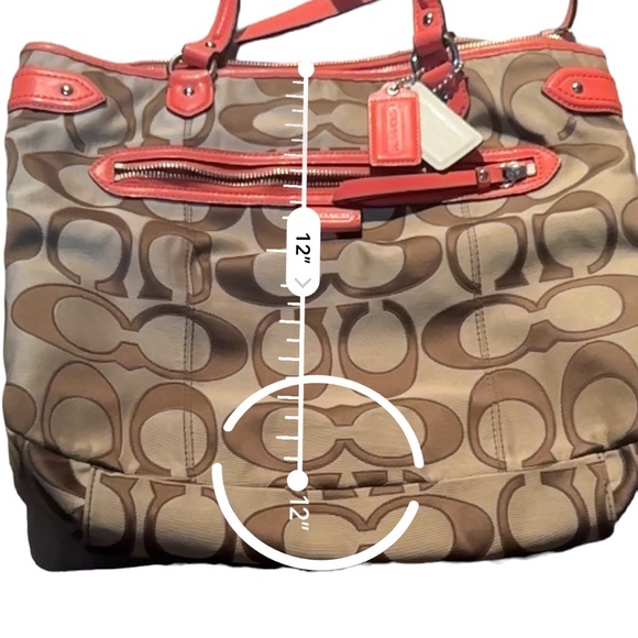 Coach - Picture 5 of 6